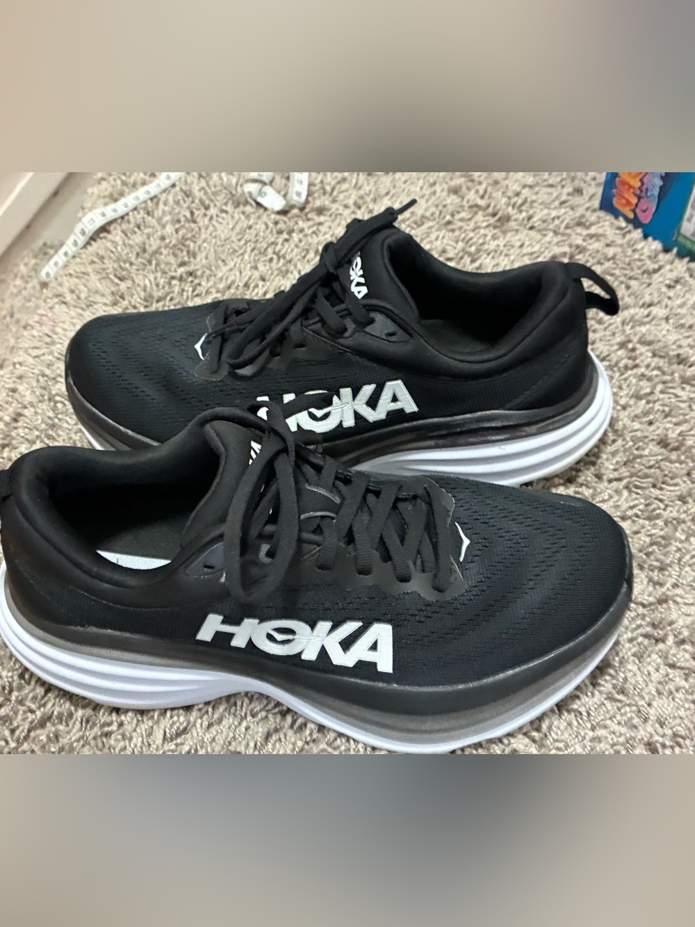 Hoka Bondi 8 sneakers